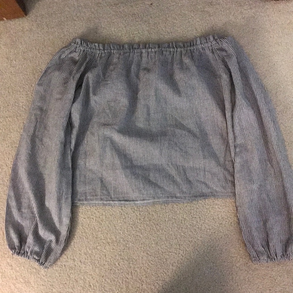 Brandy Melville shirt